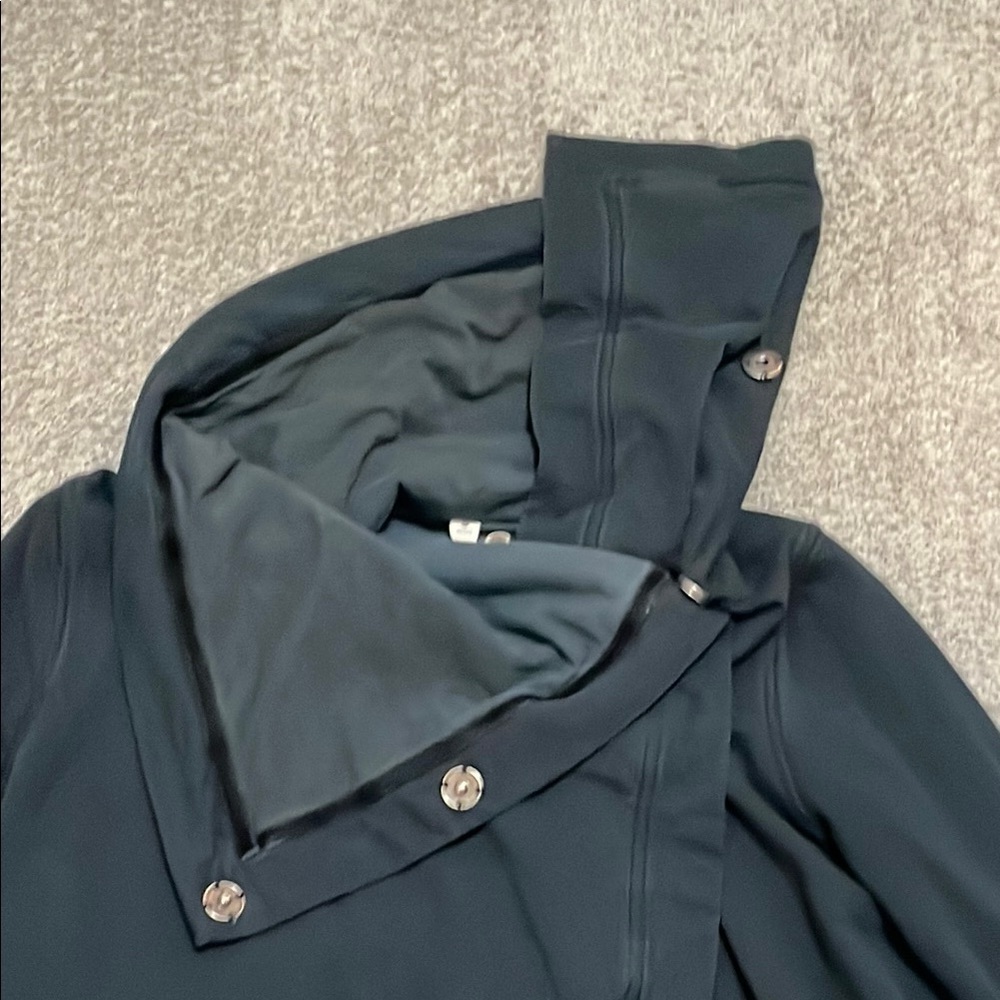 EC Lululemon Gratitude Wrap - Black - Size 8 - Picture 2 of 4